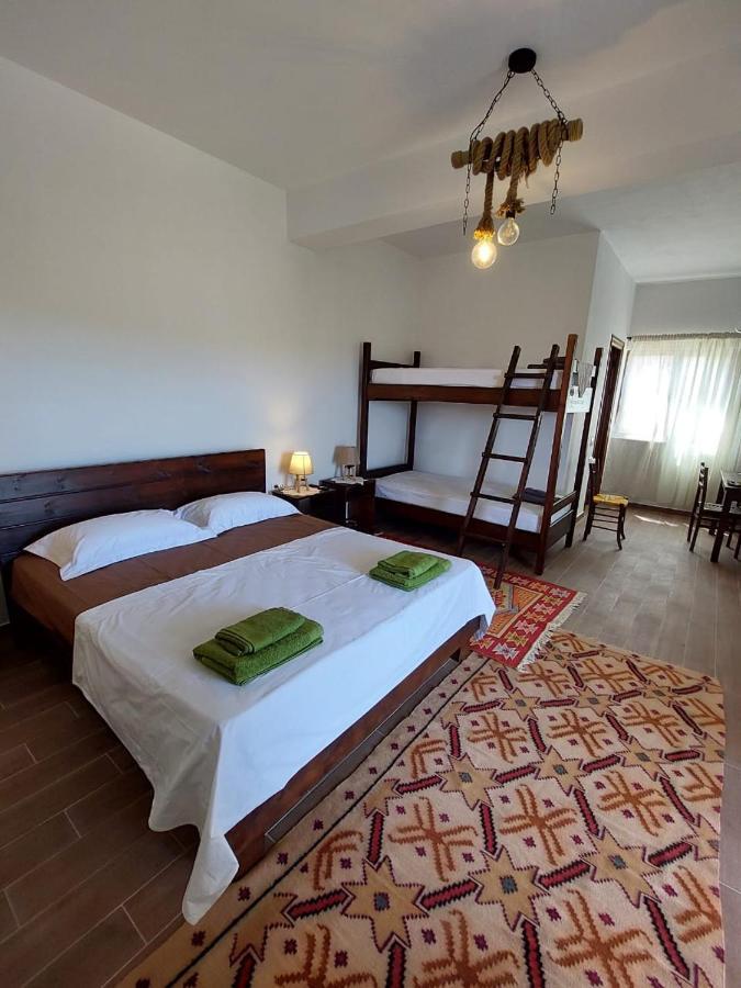 Guest House Gorani Berat Exterior foto