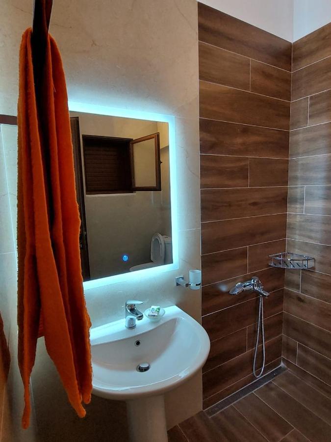 Guest House Gorani Berat Exterior foto