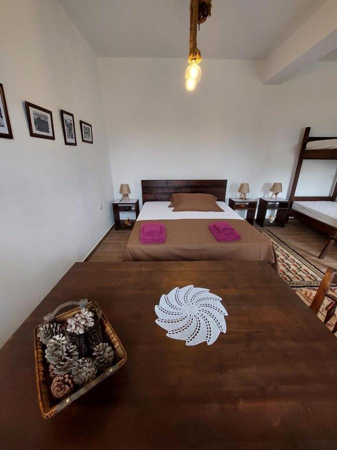 Guest House Gorani Berat Exterior foto